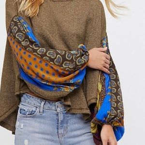 We the Free cropped bubble sleeve thermal. Size Small